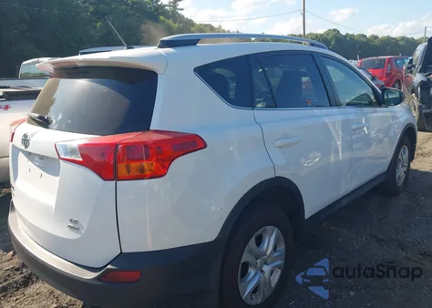 2015 Toyota Rav4 Le z USA, uszkodzony, nr VIN 2T3BFREVXFW247482
